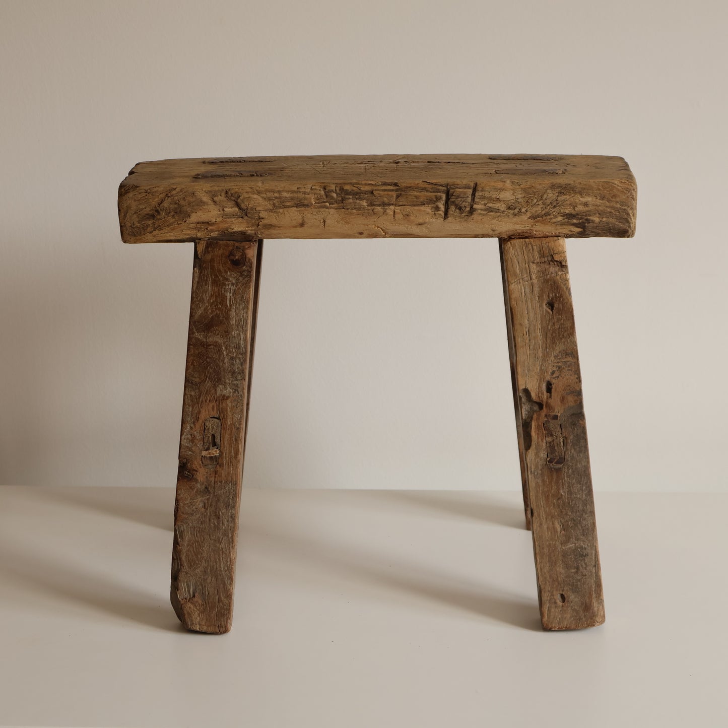 Small elm stool - Ada