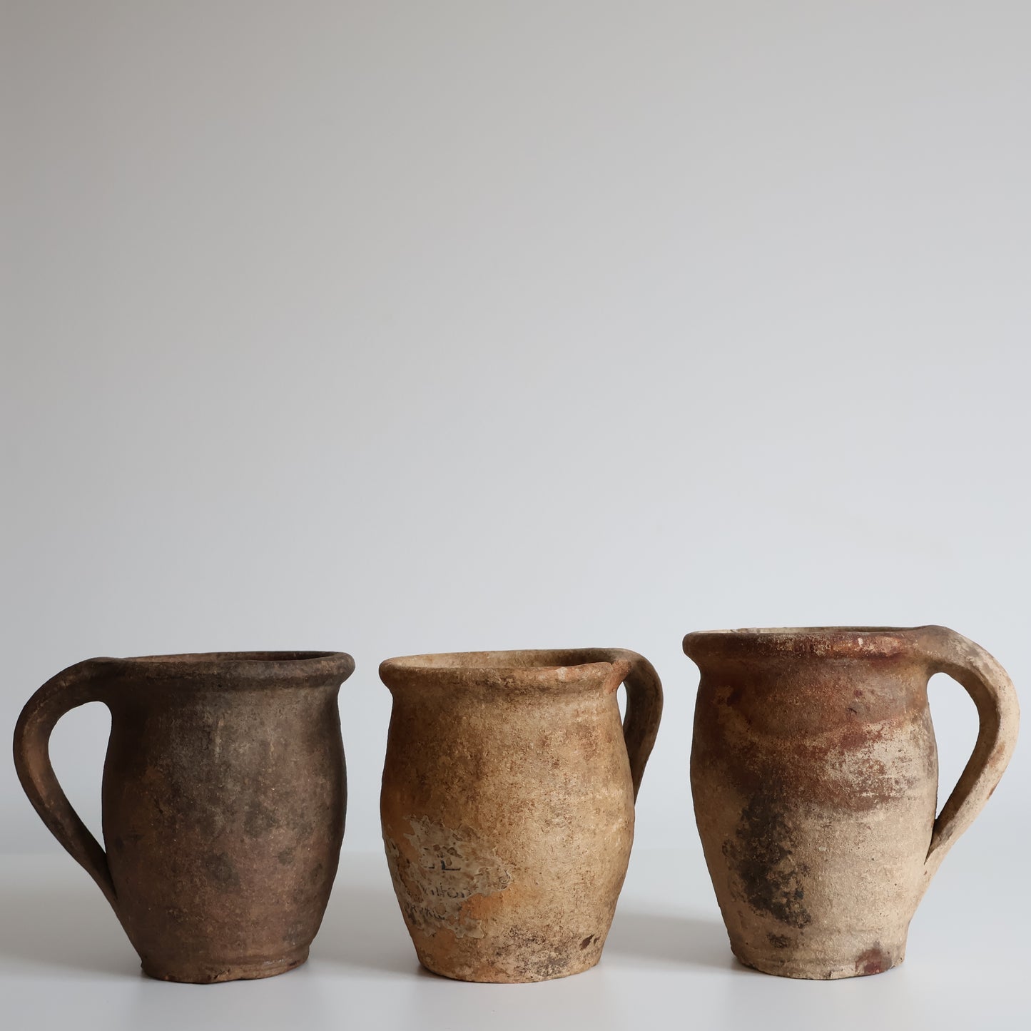 Aged pitcher - Jean