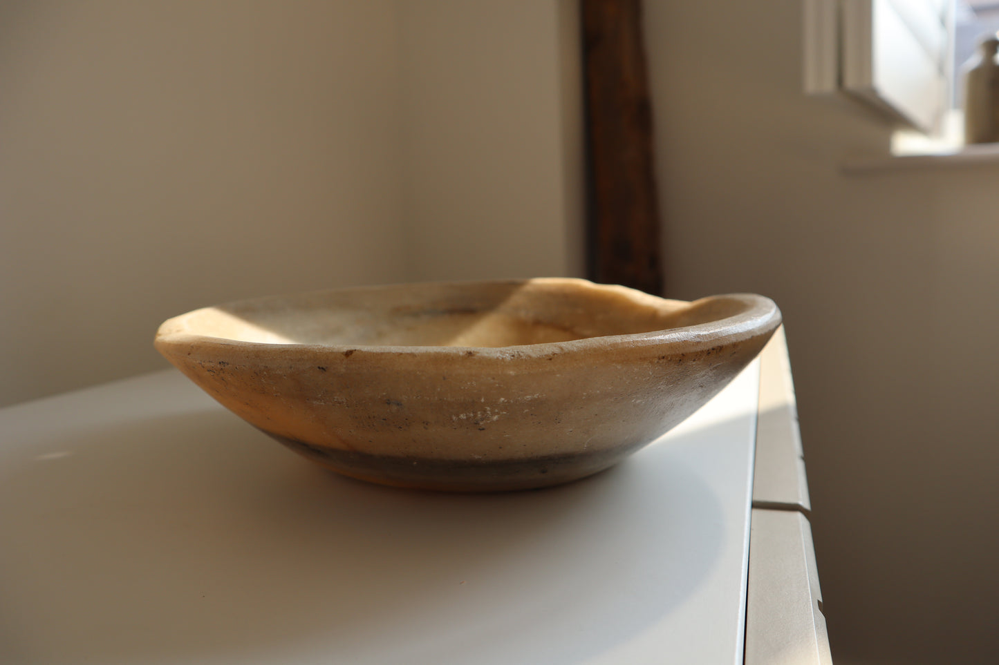 Aged marble bowl - Amir