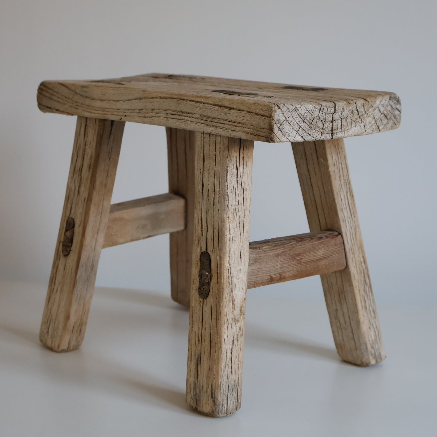 Small elm stool - Clyde