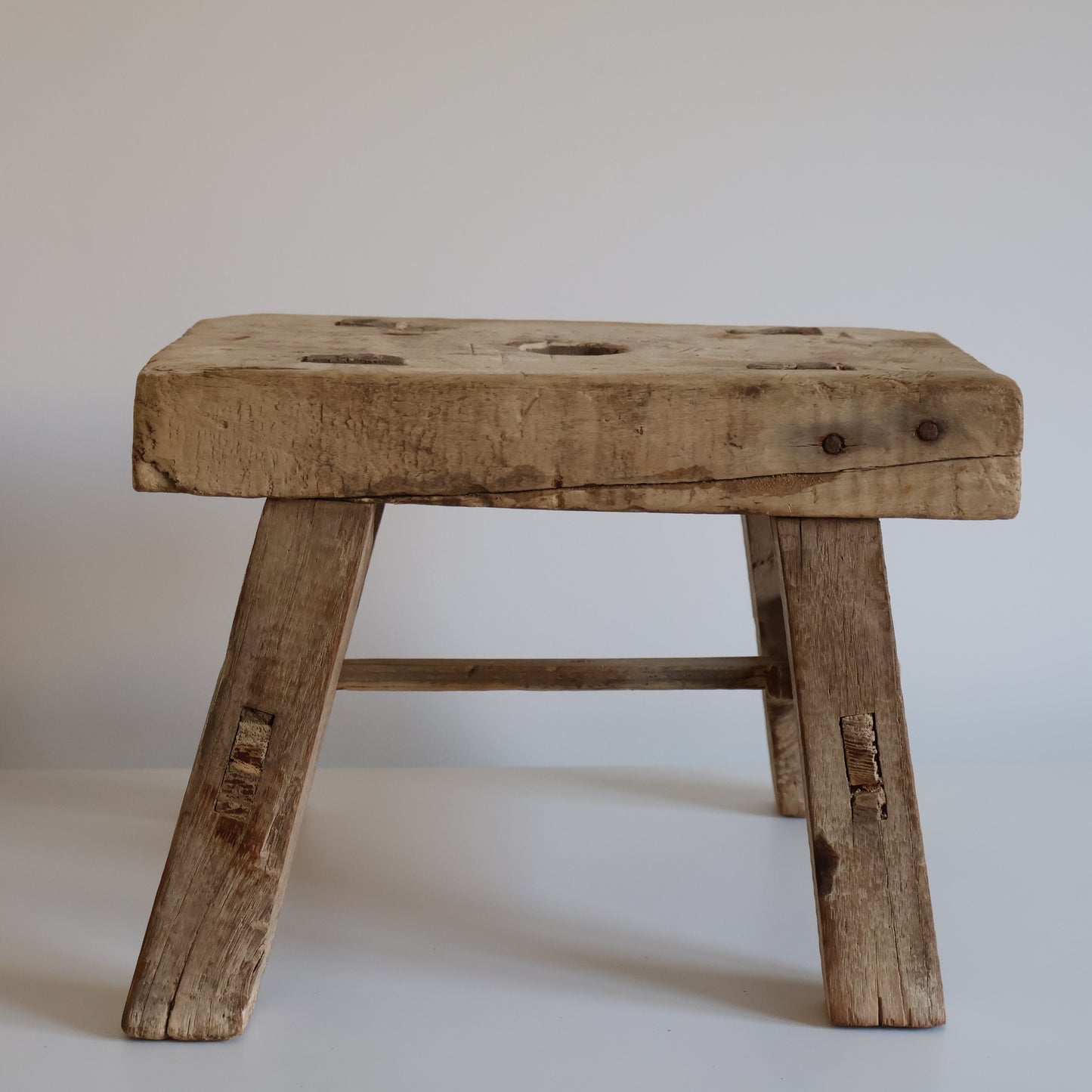 Rustic stool - Archie