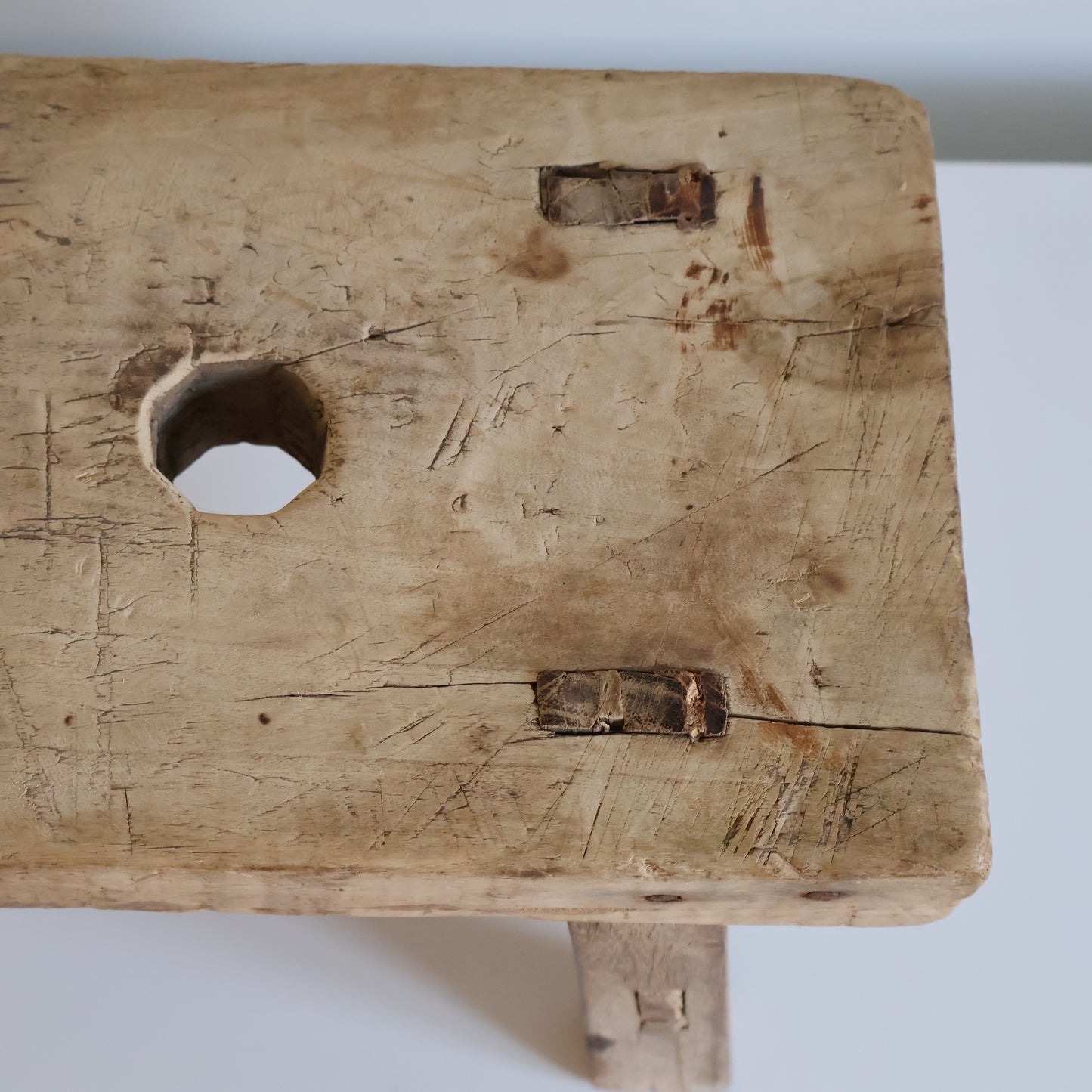 Rustic stool - Archie