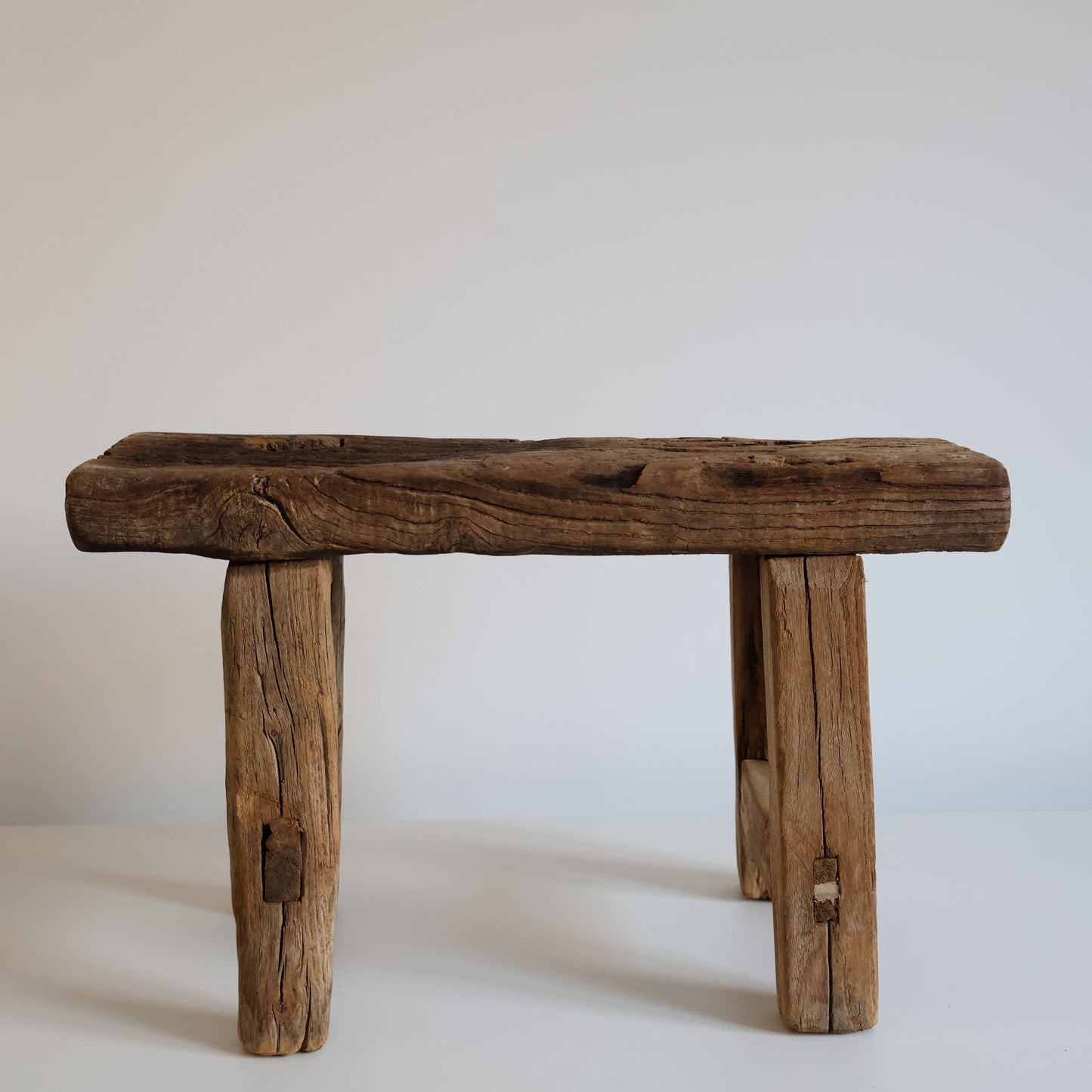 Rustic stool - August