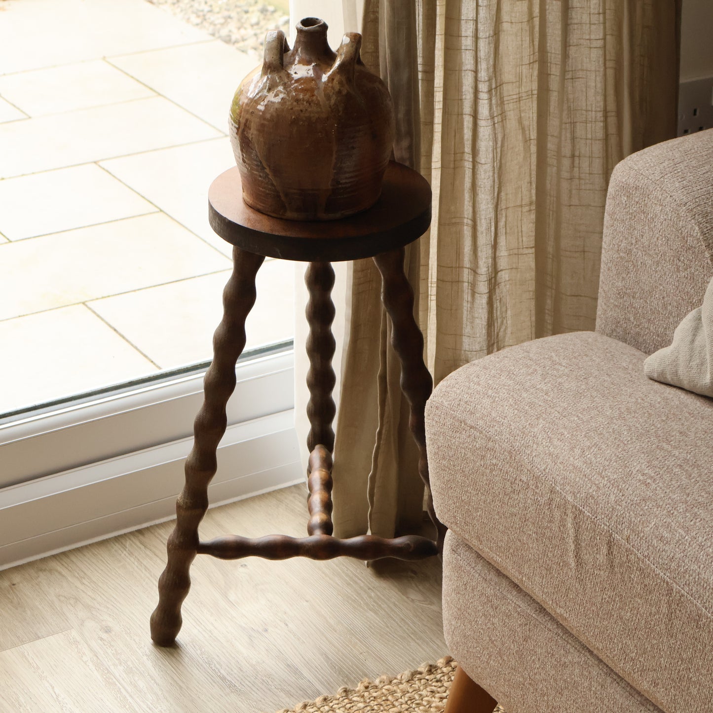 Bobbin stool 05