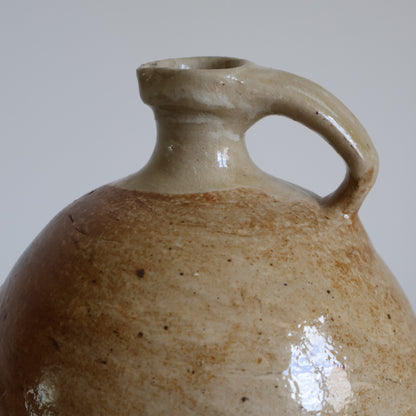 French jug - Honest