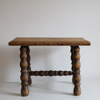 Bobbin stool 04