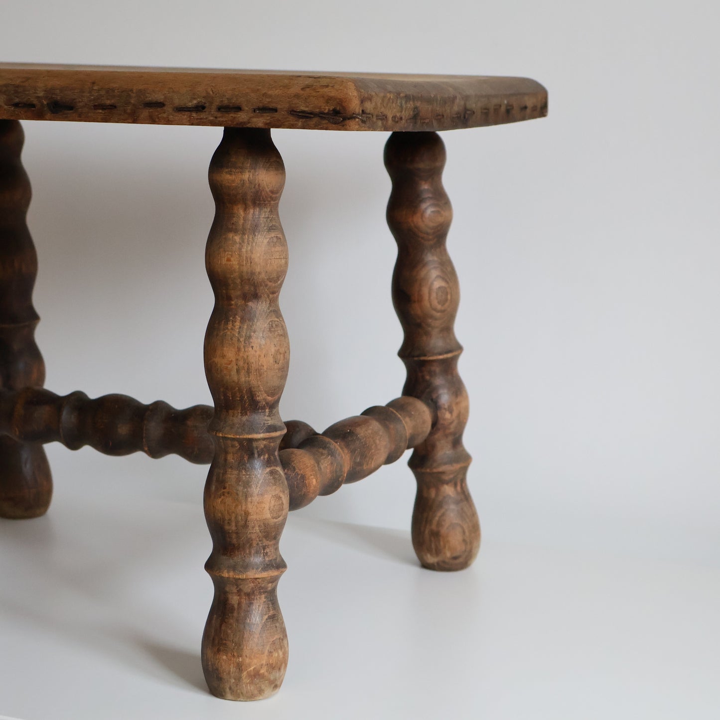 Bobbin stool 04
