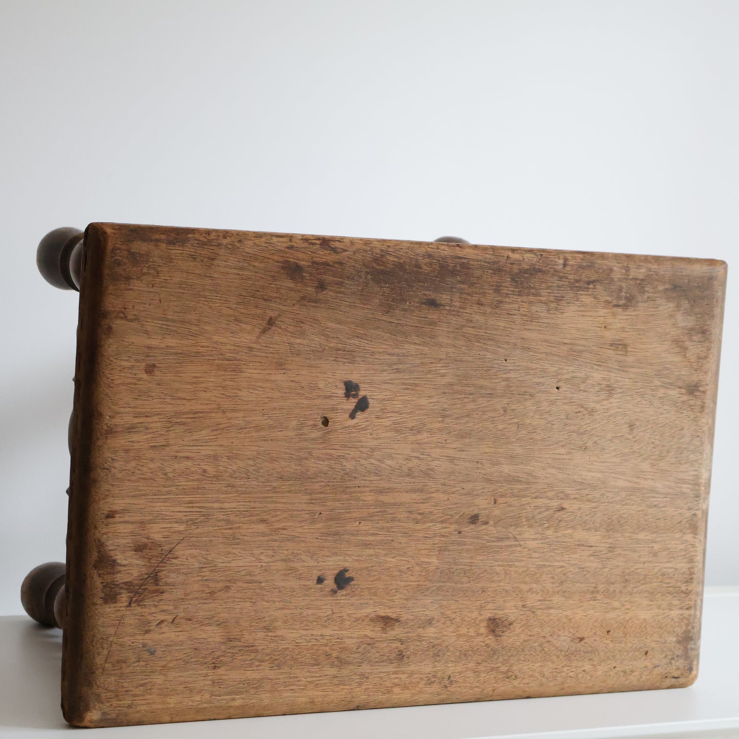 Bobbin stool 04