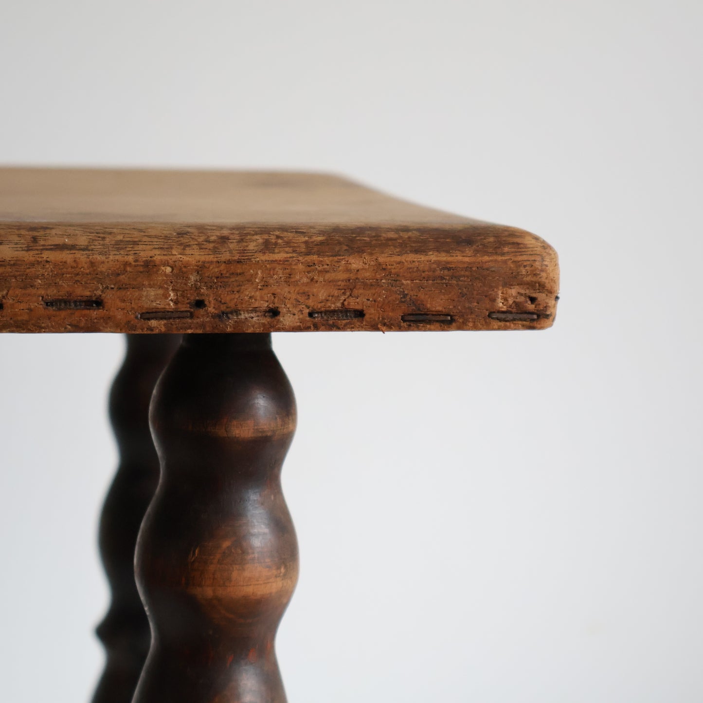 Bobbin stool 04