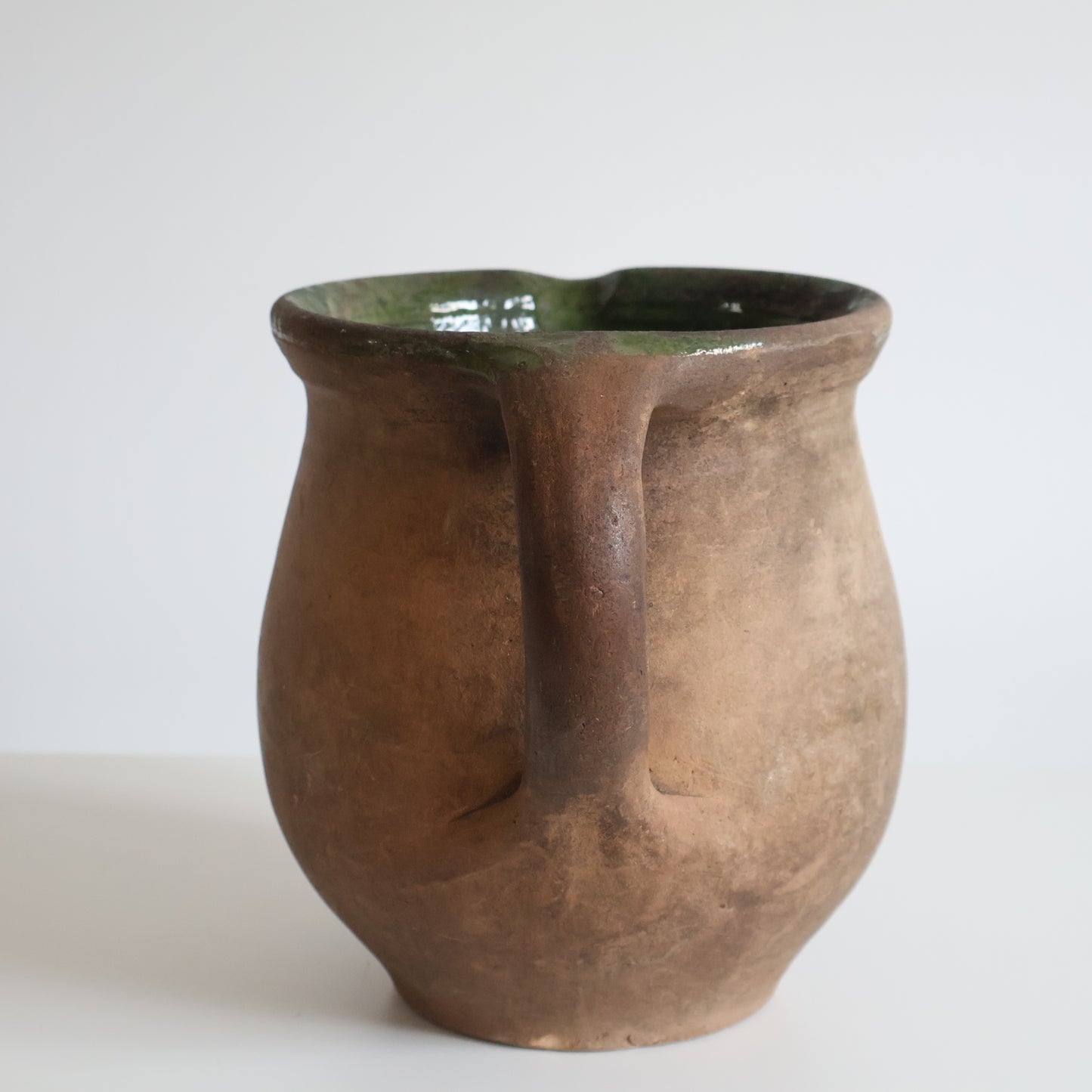 French jug - Bow