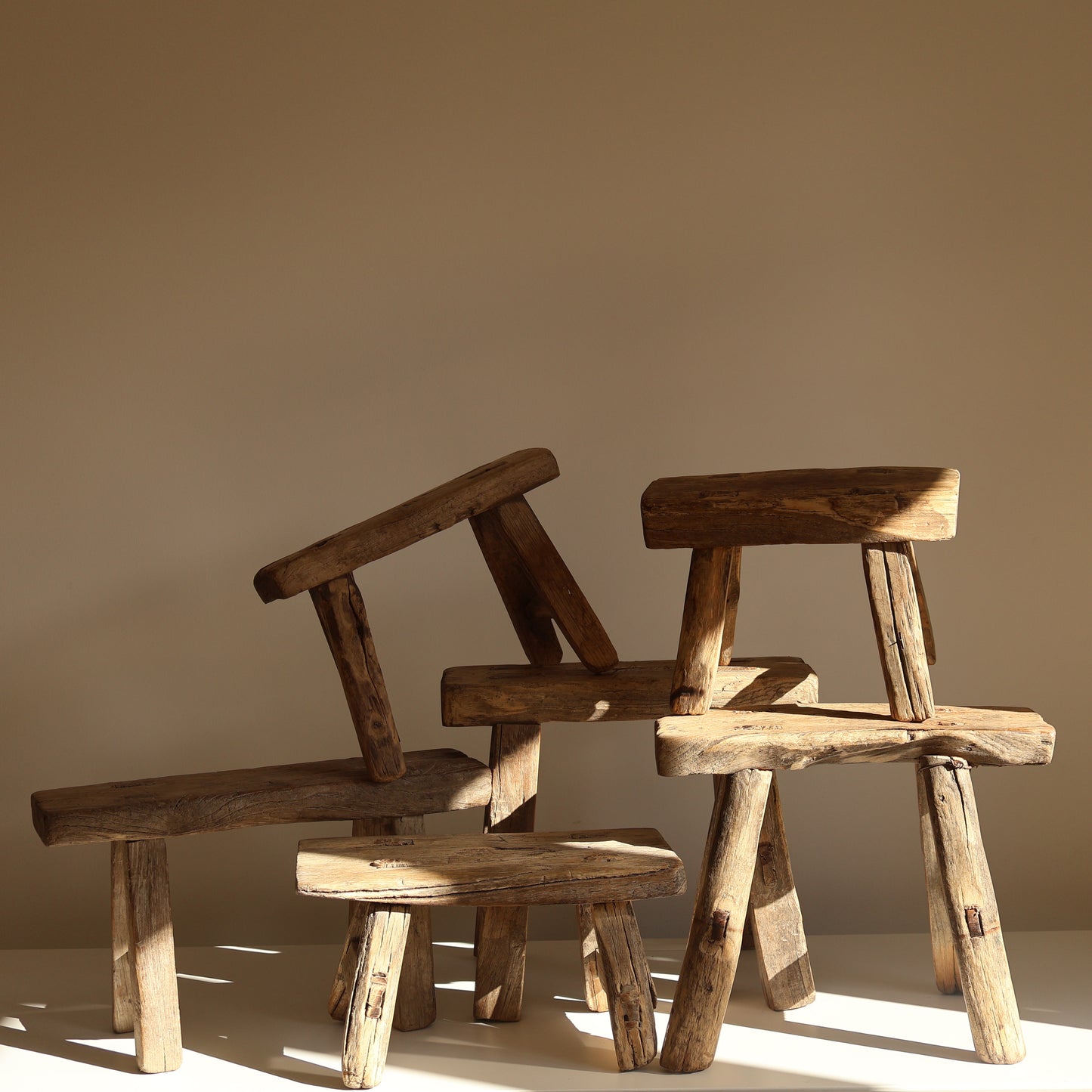 Small elm stool - Felix