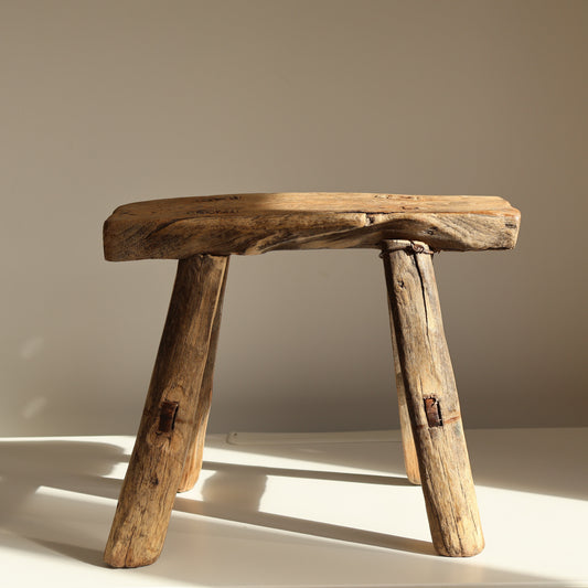 Small elm stool - Ruby