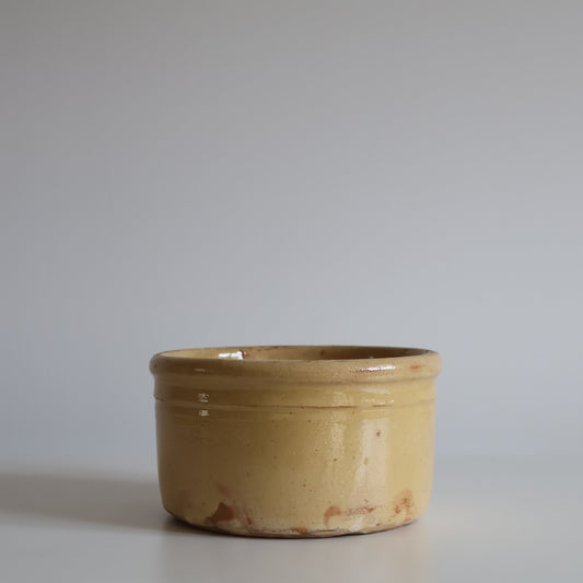Yellow pot - Oura