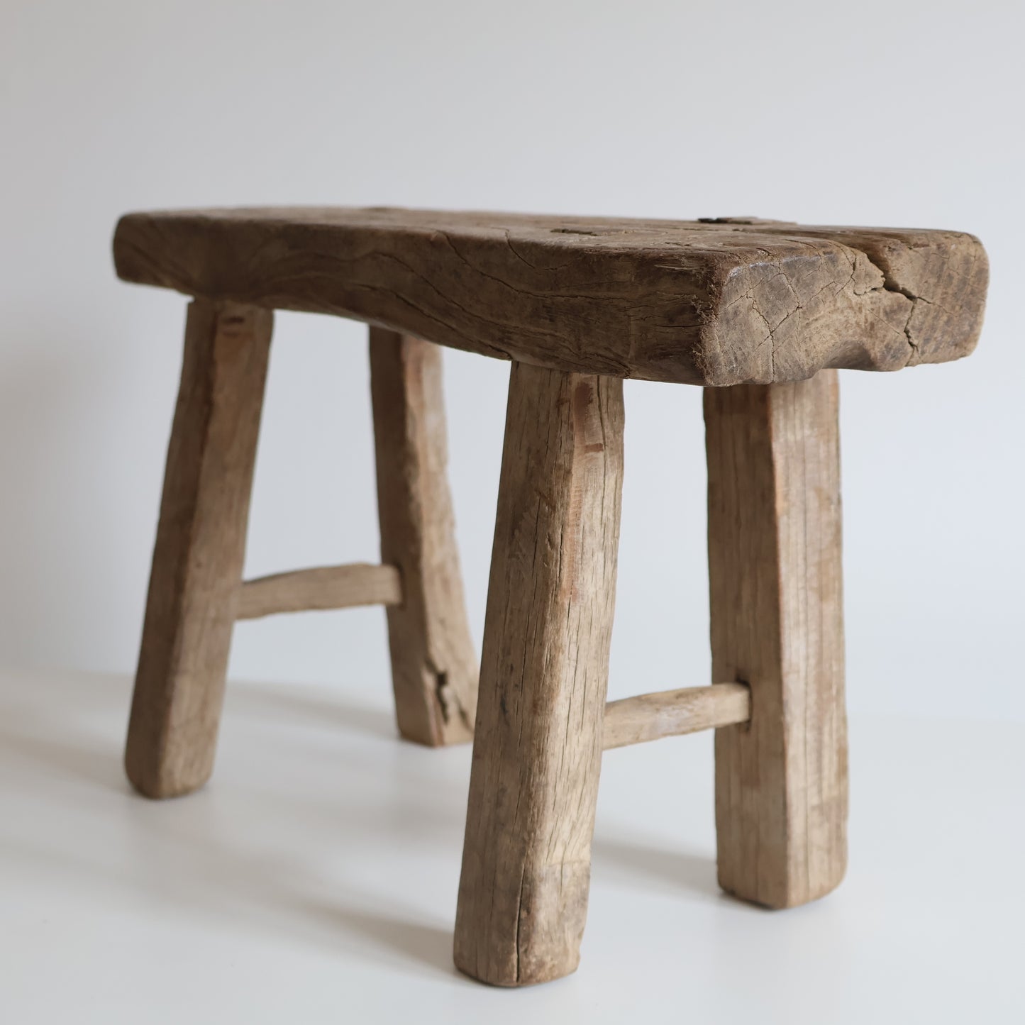 Small elm stool - Edith