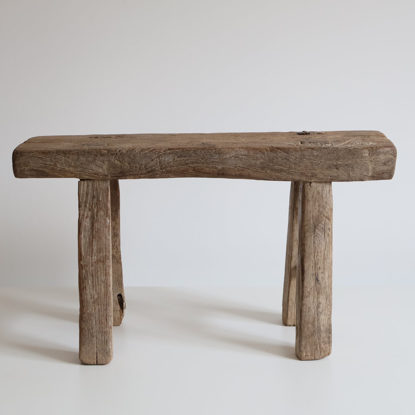 Small elm stool - Edith