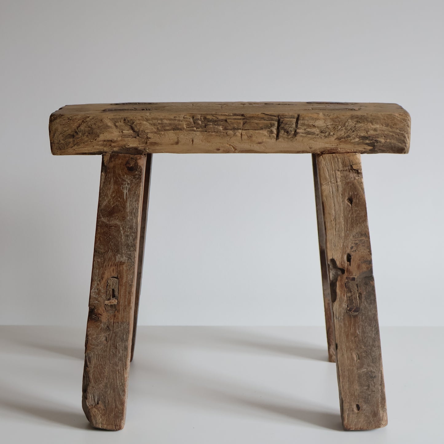 Small elm stool - Ada