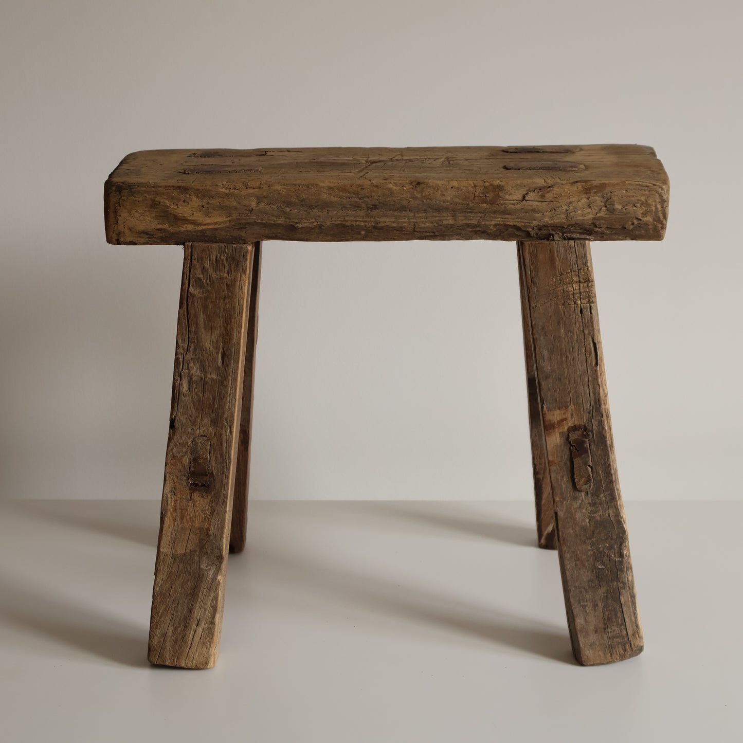 Small elm stool - Ada