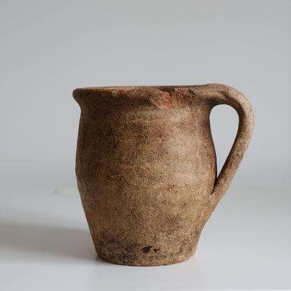 Aged pitcher - Gabriel