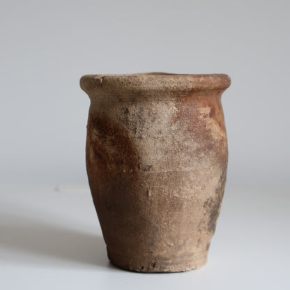 Aged pitcher - Jean