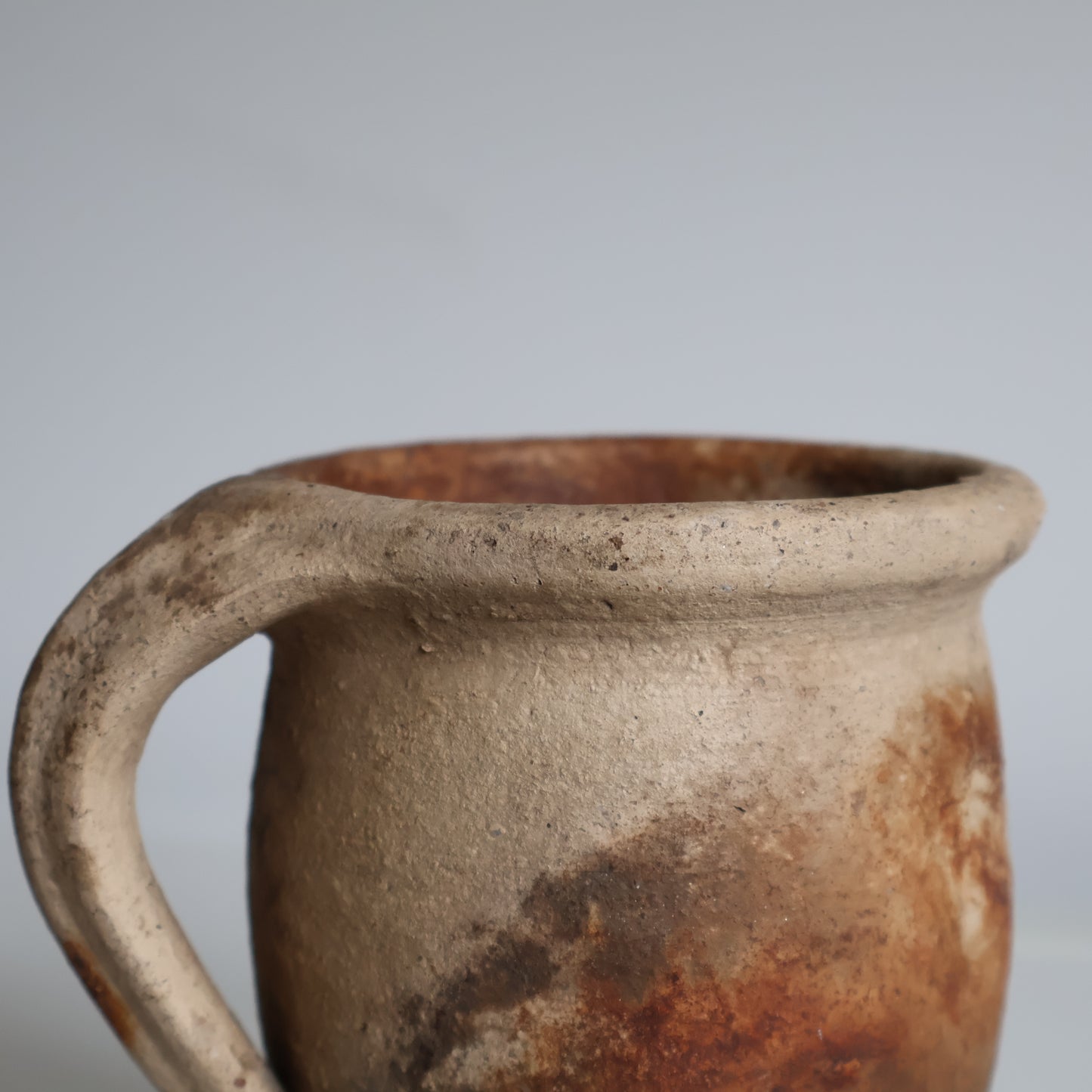 Aged pitcher - Jean