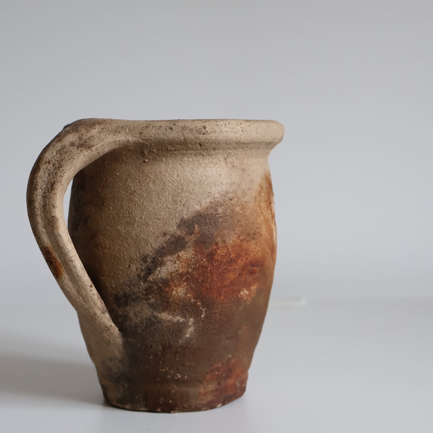 Aged pitcher - Jean