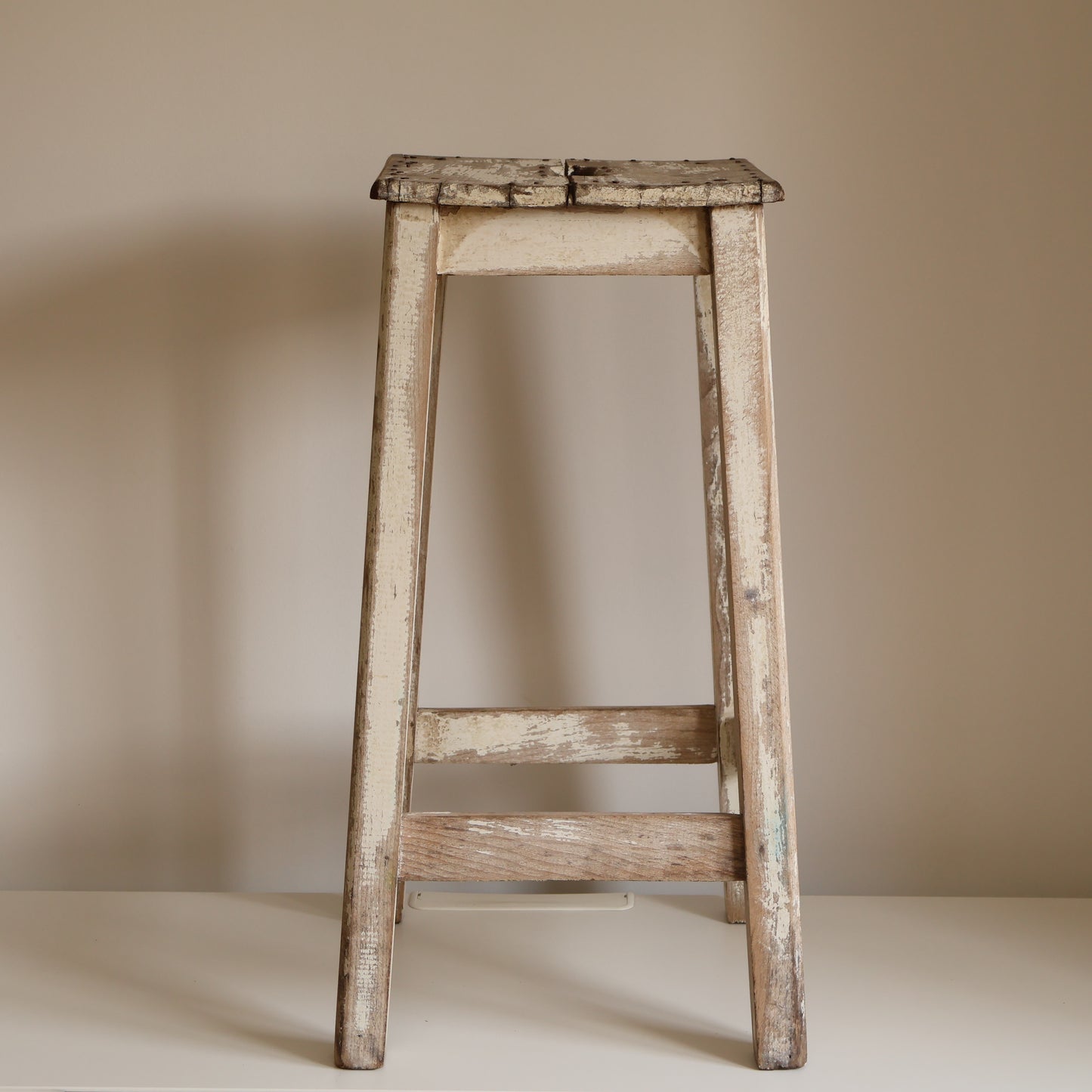 French stool - Heloise