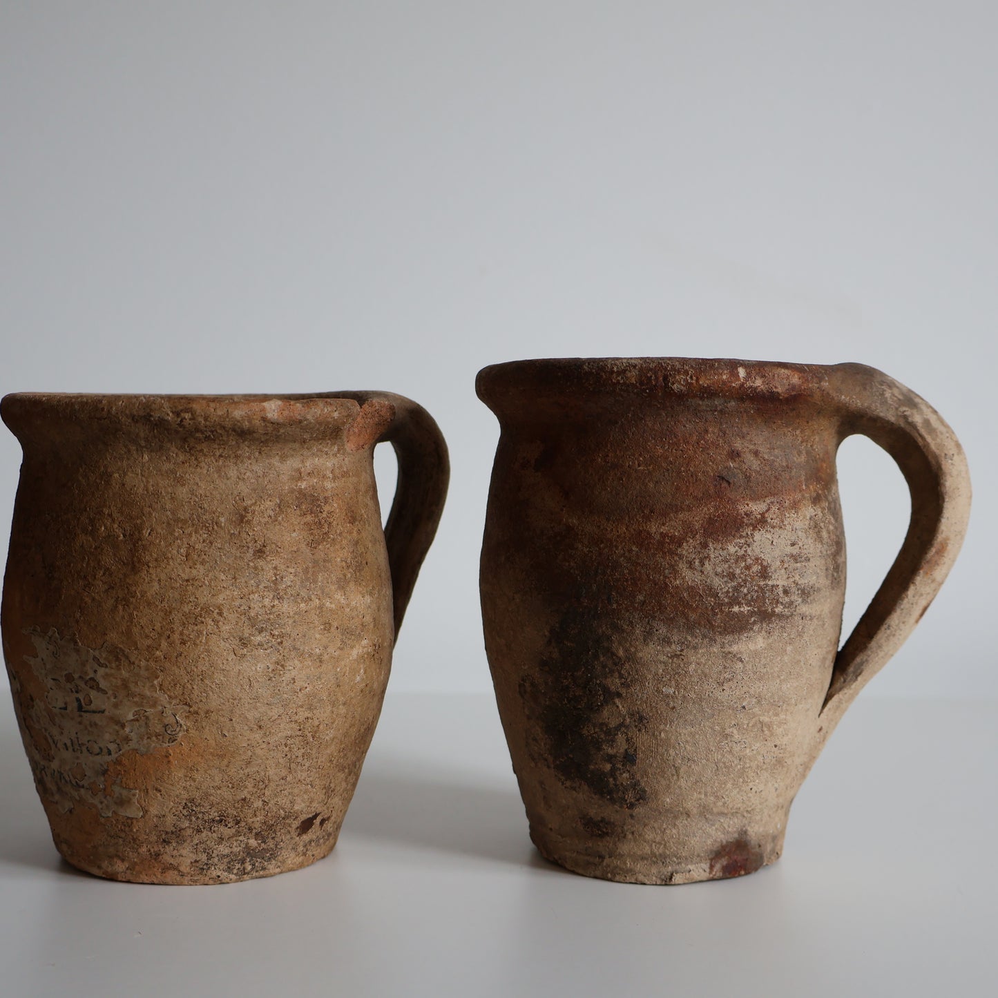 Aged pitcher - Jean