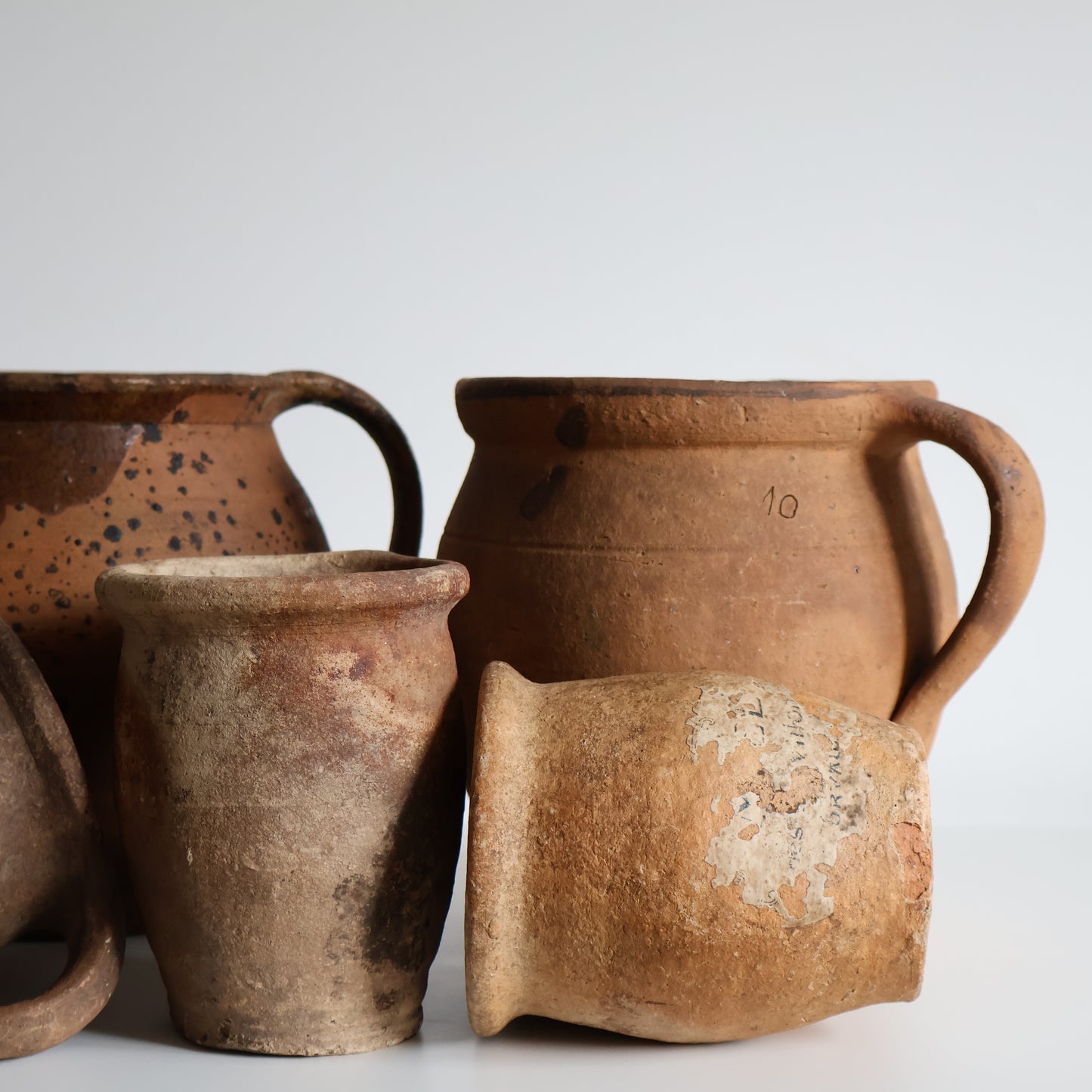 Aged pitcher - Gabriel