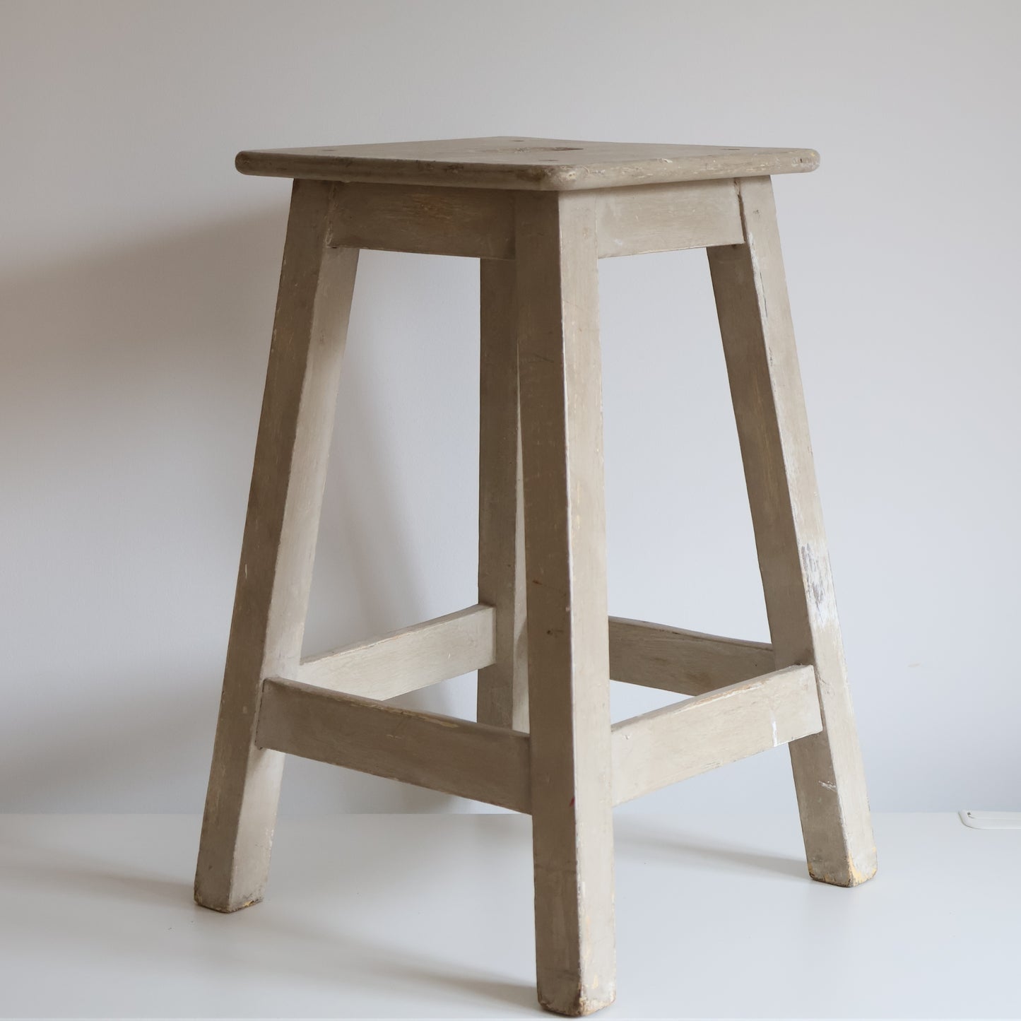 French stool - Jose