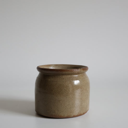 Mottled pot