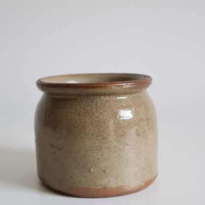 Mottled pot