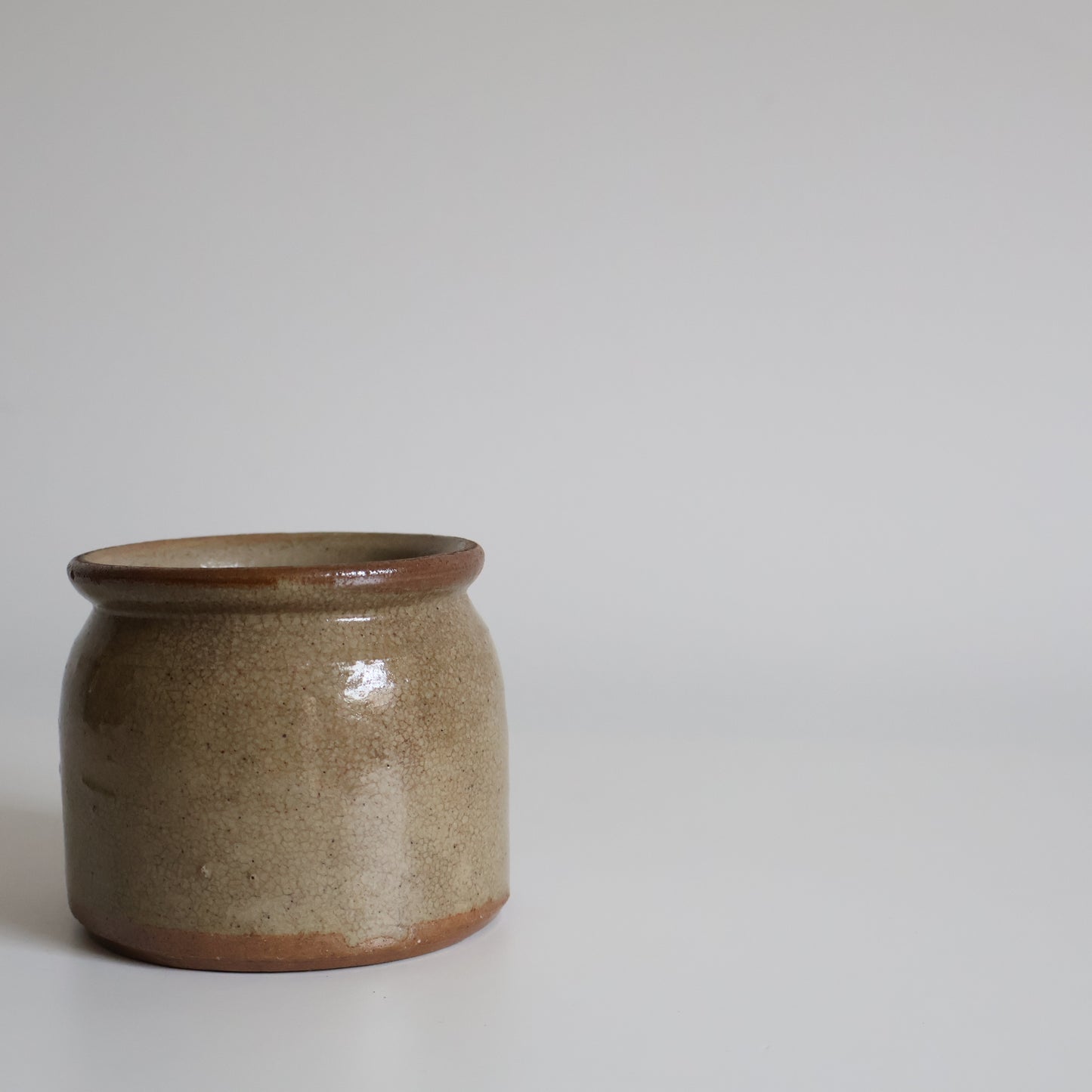 Mottled pot
