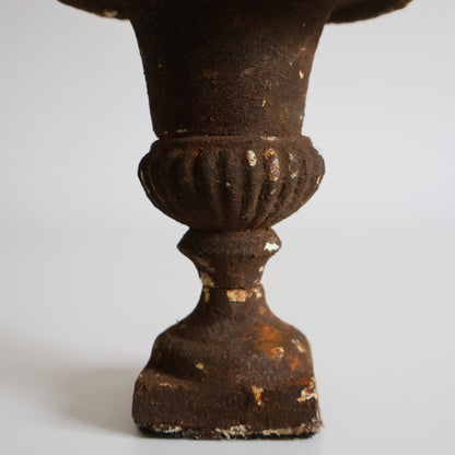 Mini cast iron urn 02