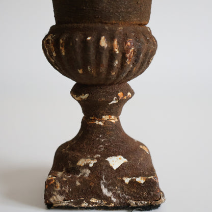 Mini cast iron urn 02
