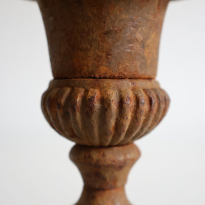 Mini cast iron urn 01