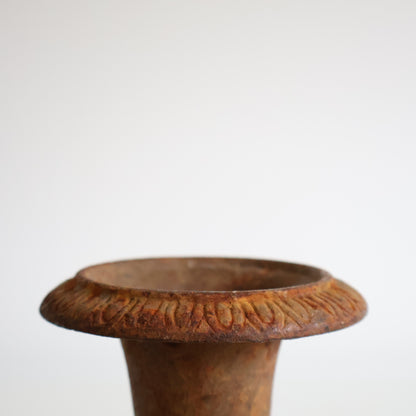Mini cast iron urn 01