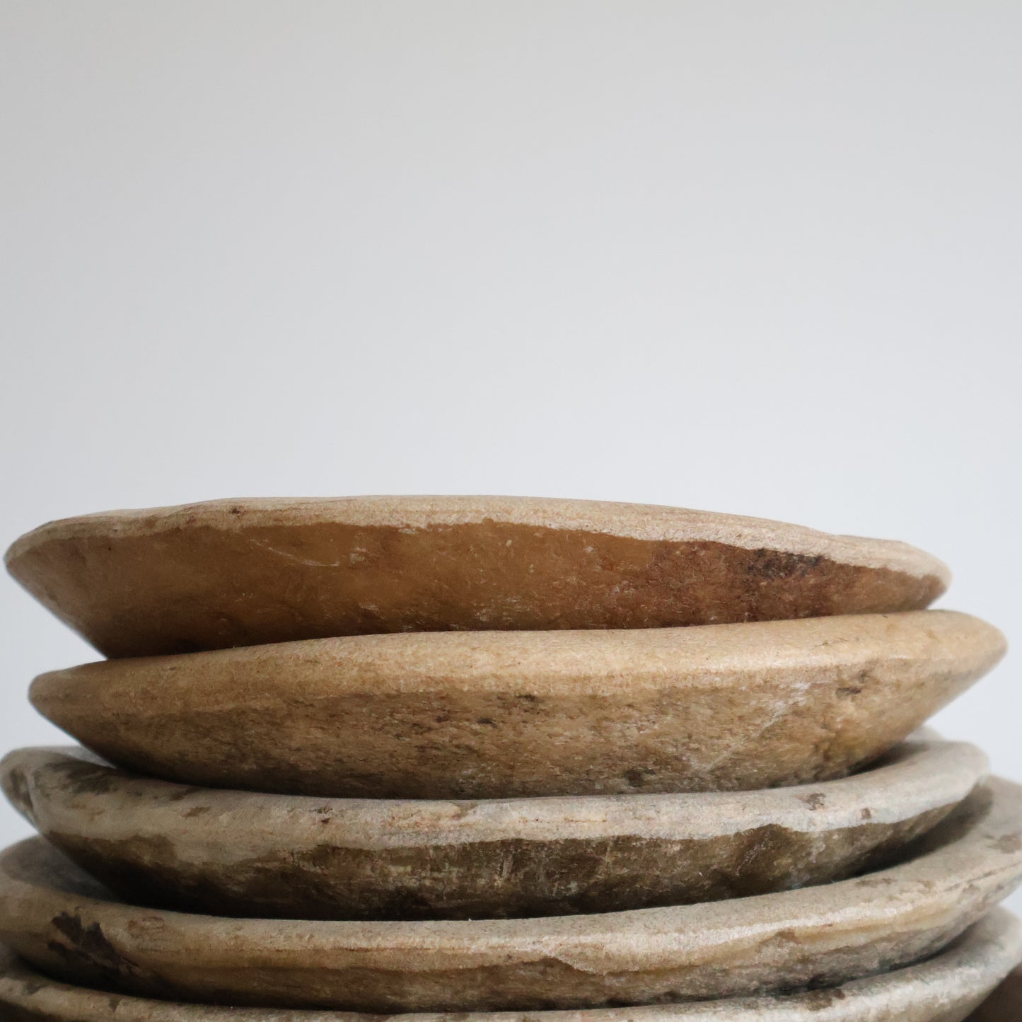 Aged marble bowl - Anya