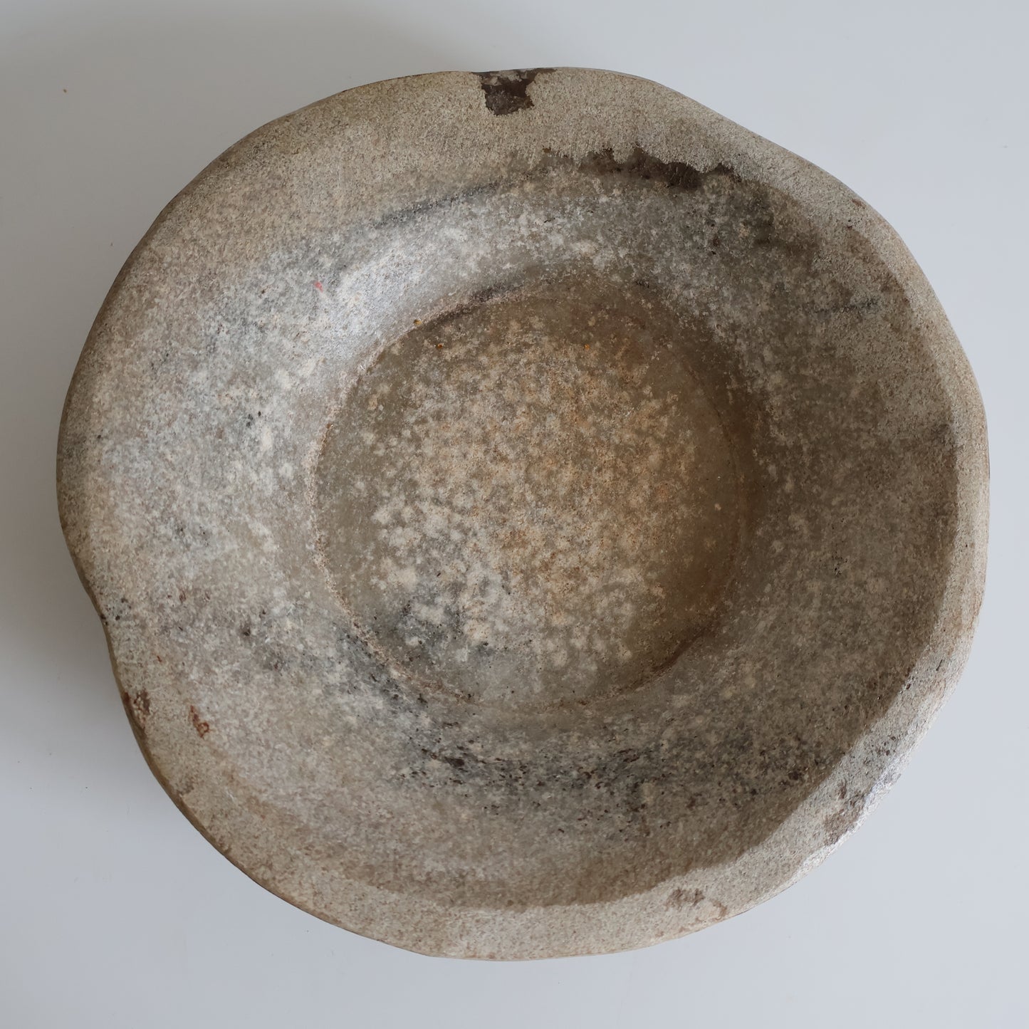 Aged marble bowl - Suri