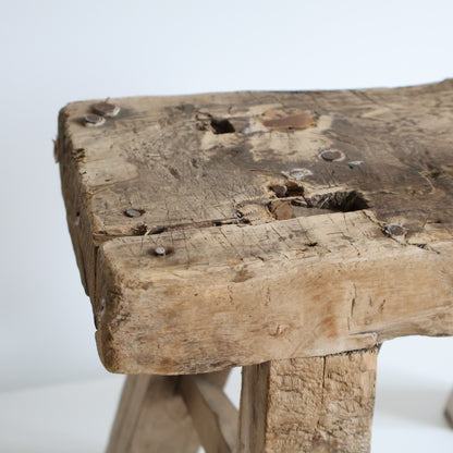 Small elm stool - Zelia