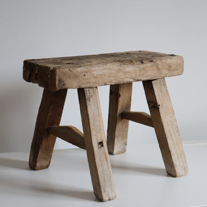 Small elm stool - Zelia