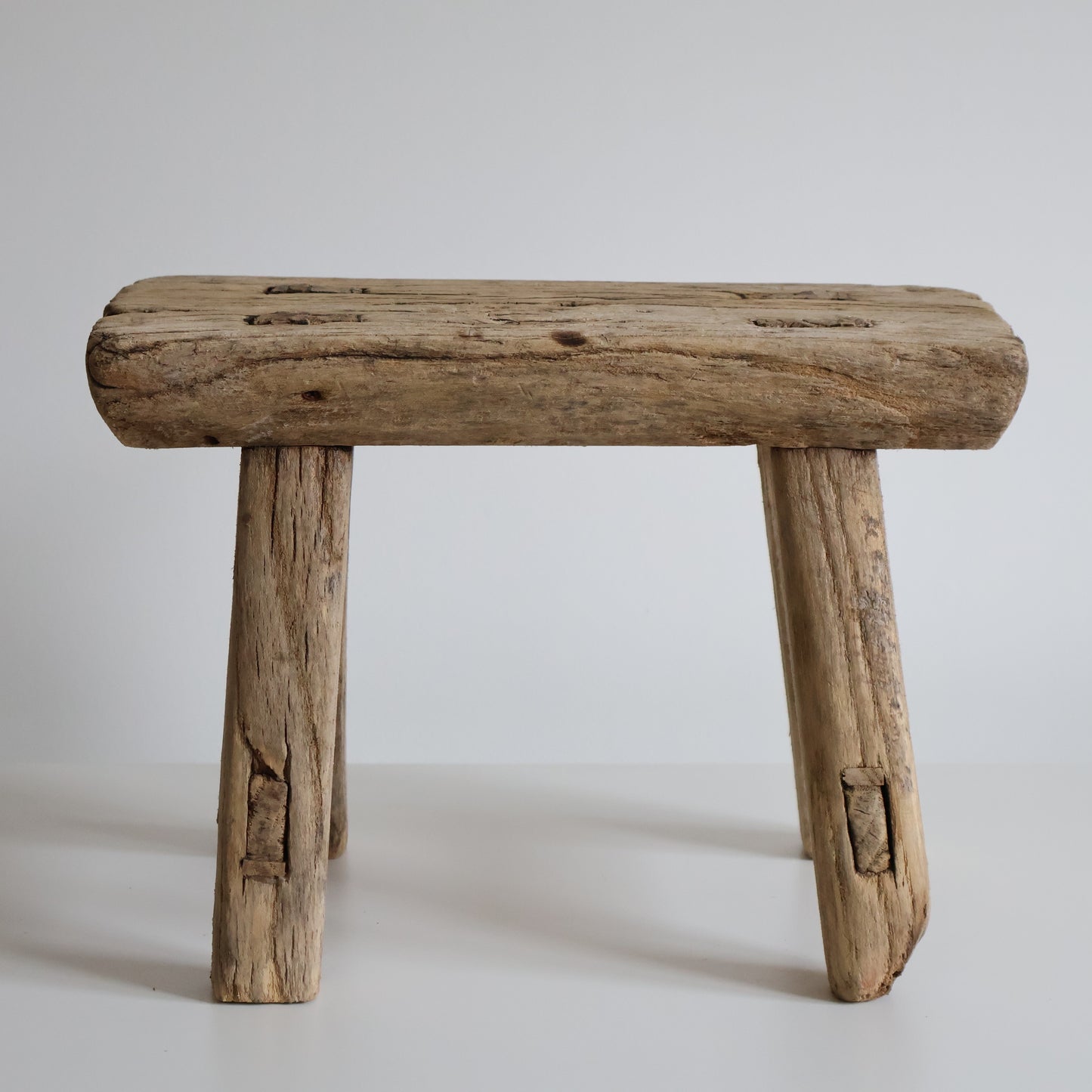 Small elm stool - Orla
