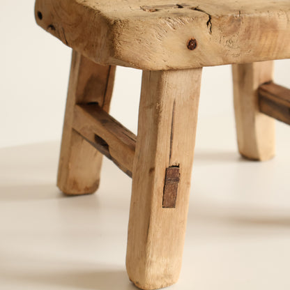 Small elm stool - Leni