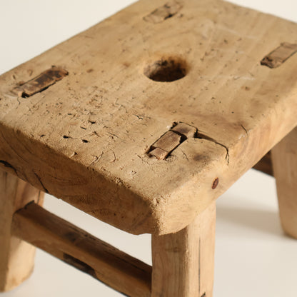 Small elm stool - Leni