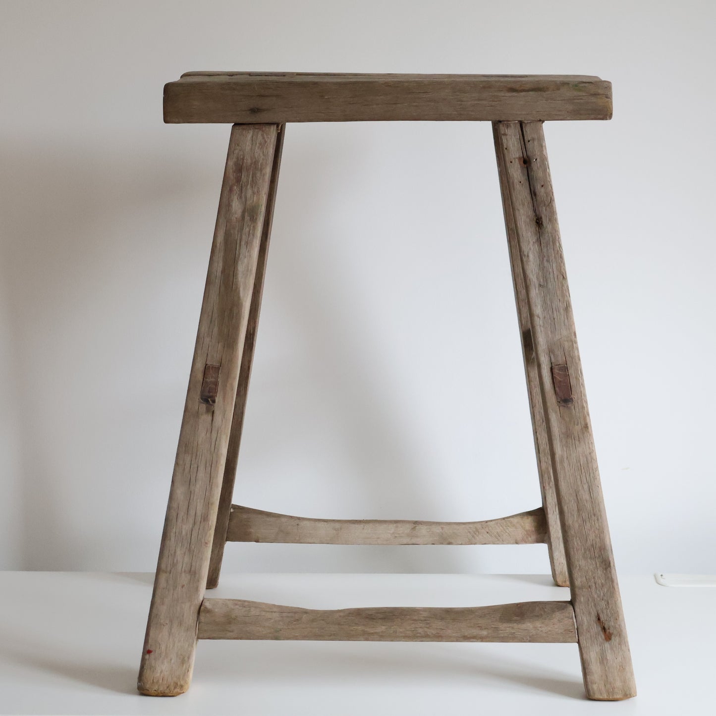 Tall elm stool - Onra