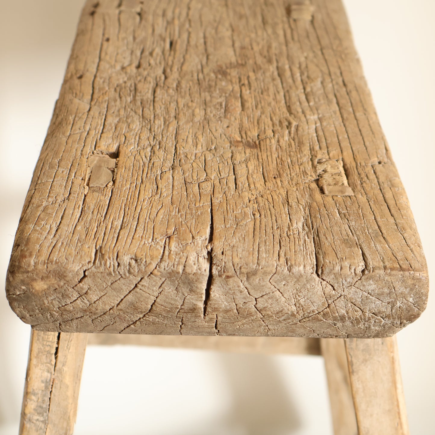 Tall elm stool - Lior