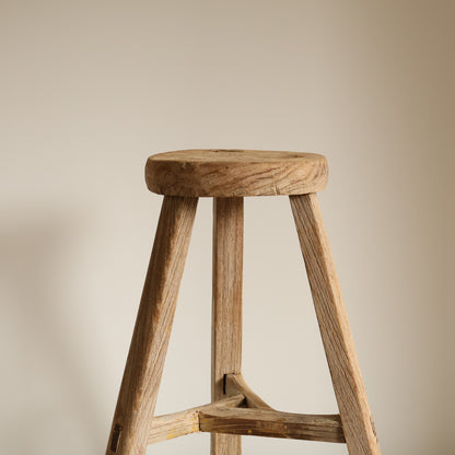 Tall round elm stool - Tyra