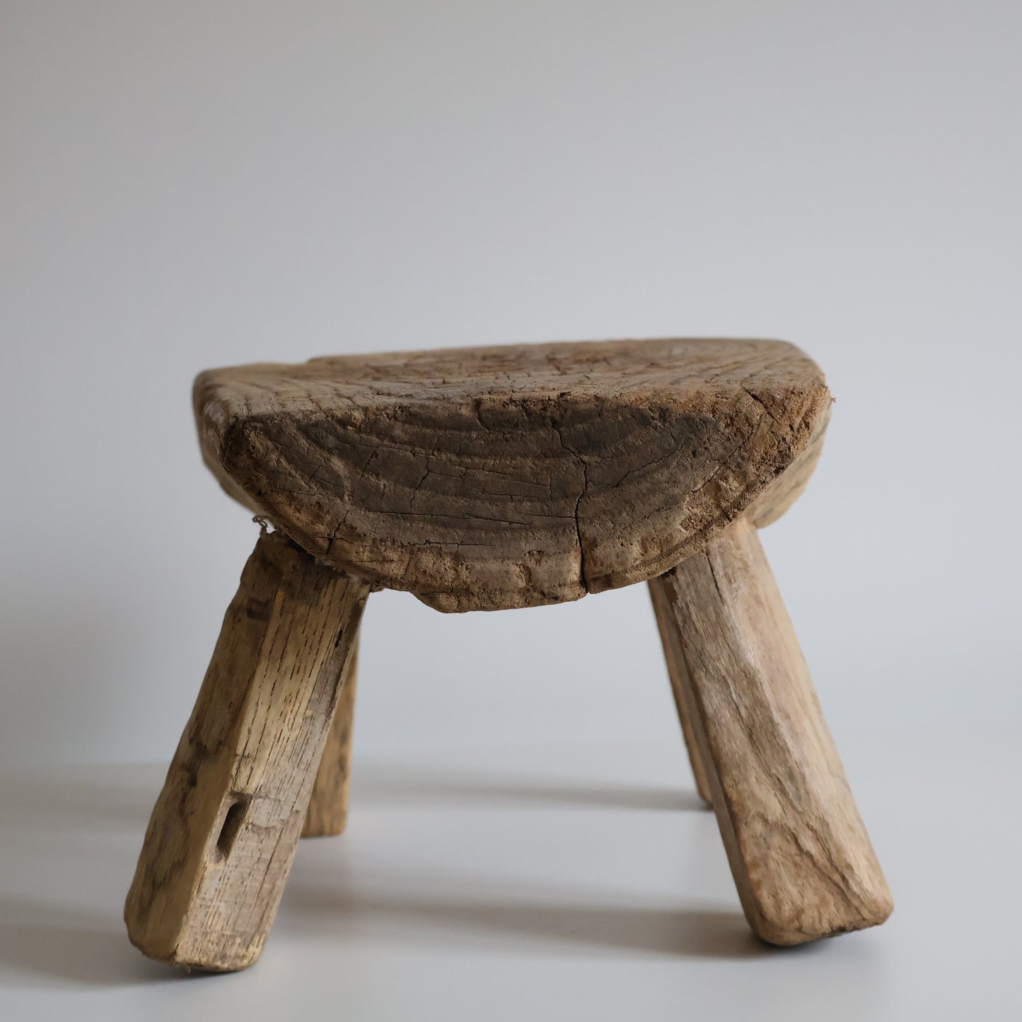 Rustic stool - Oli