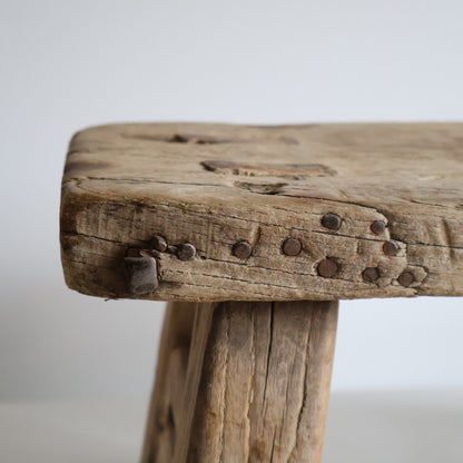 Rustic stool - Sela