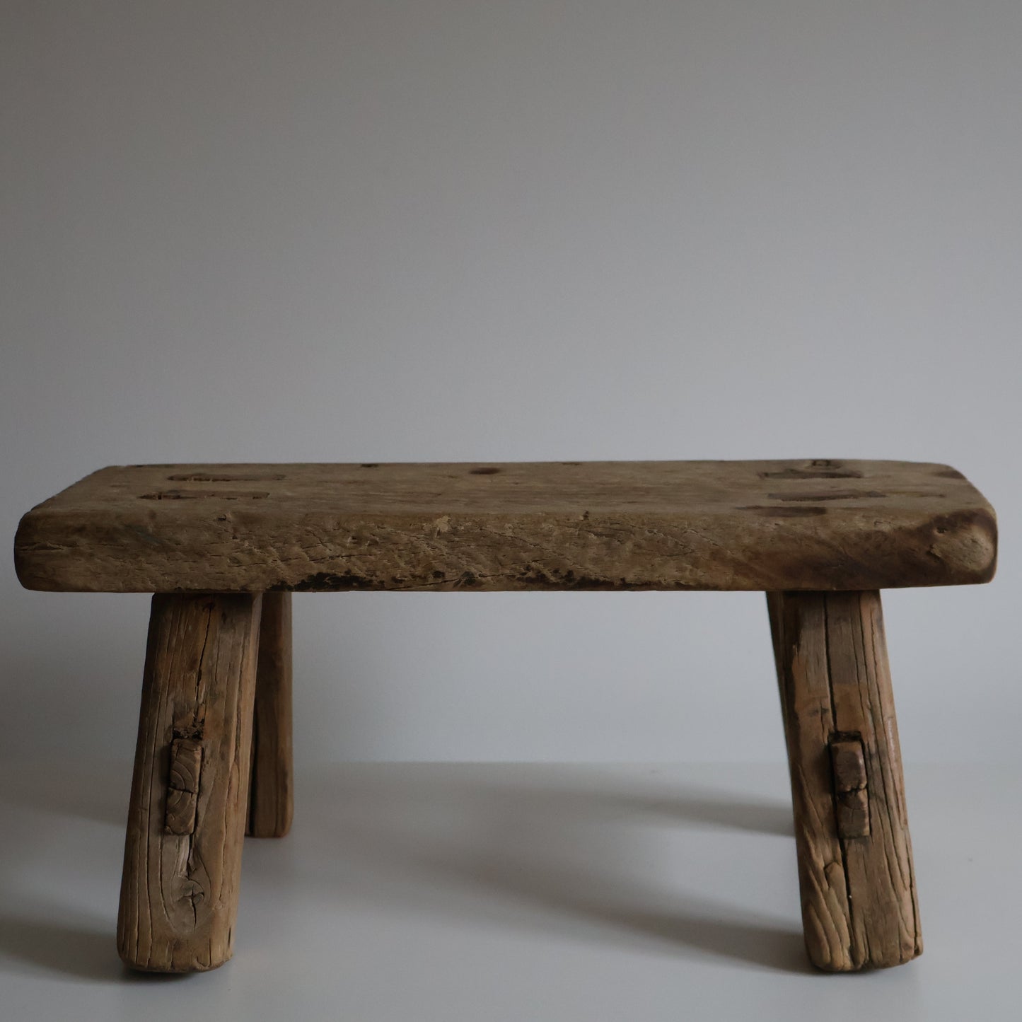 Rustic stool - Sela