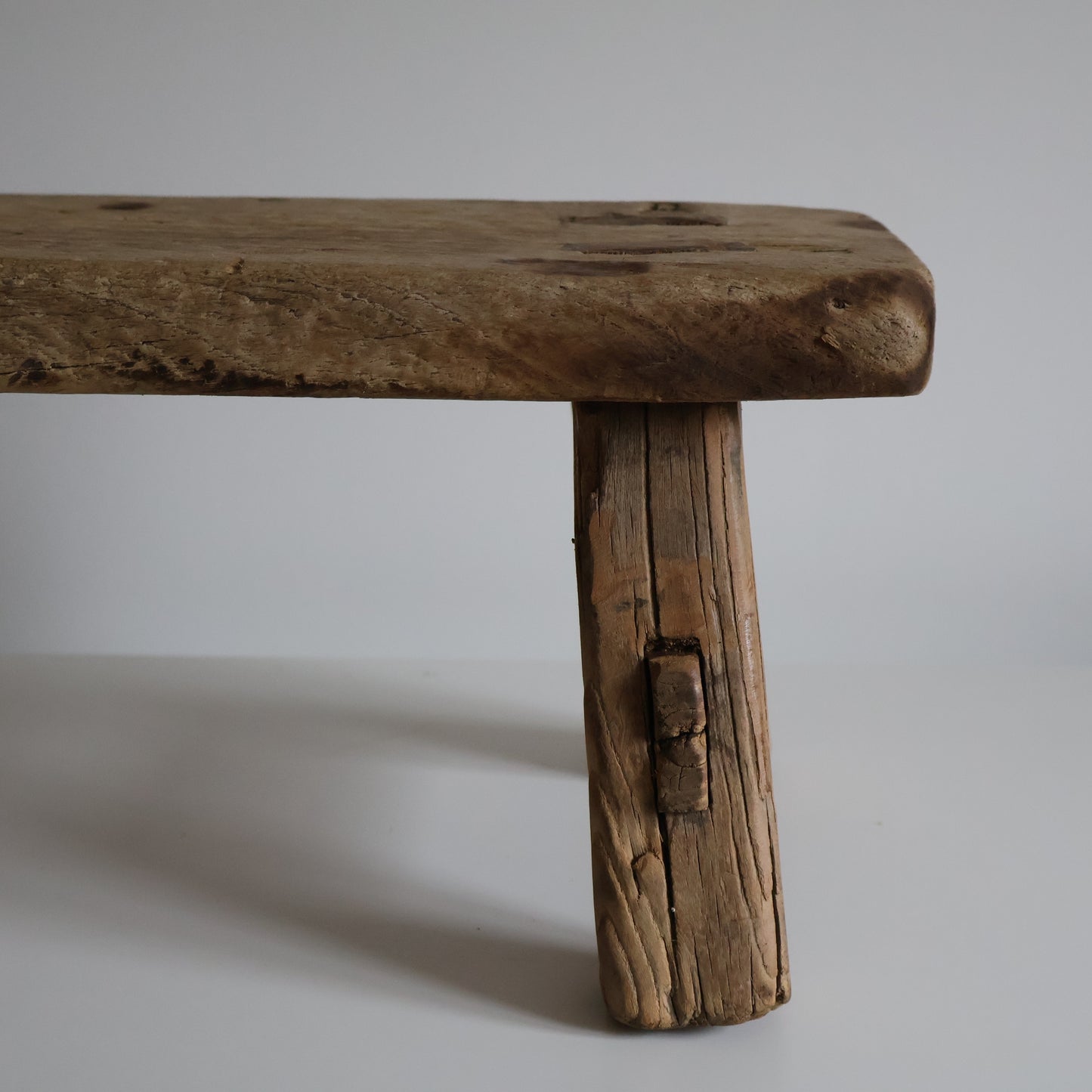 Rustic stool - Sela
